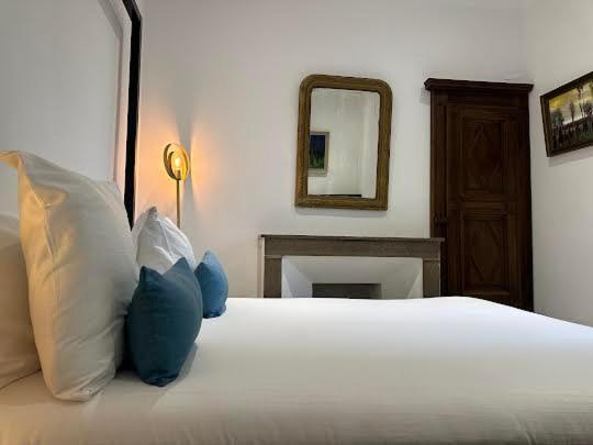 Les Horizons - Spa-Jacuzzi - Massage- Sauna - 4 Saisons - Piscine Chauffee Toute L'Annee - 800M Centre Ville ניונס מראה חיצוני תמונה